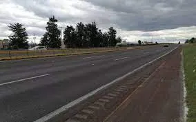 Cierre total de circulación en la autopista y federal a México altura de Río Frío