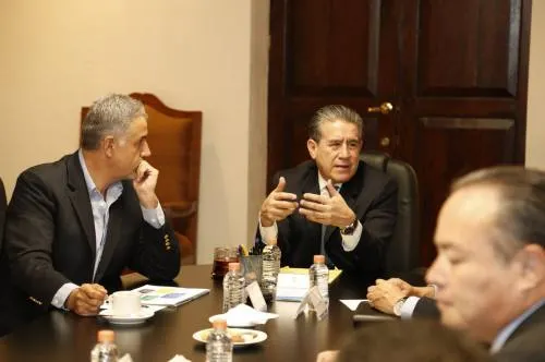 Instalan Comisión de Transición entre gobierno de Gali Fayad y Alonso Hidalgo