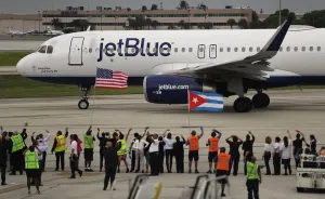 Aterriza primer vuelo regular EU-La Habana