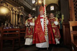 Arzobispo exige suspensión de actos políticos en Semana Santa