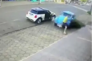 VIDEO: Chico burla a la muerte al evitar impacto mortal de un auto