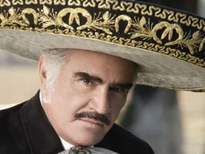 Supuesta hija de Vicente Fernández pelea su herencia
