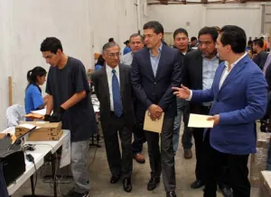 SEP supervisa logística para entrega de tabletas electrónicas