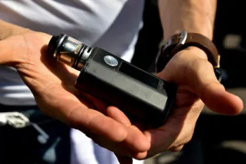 Aprueba Comisión de la Cámara de Diputados prohibir desde la Constitución vapeadores y fentanilo