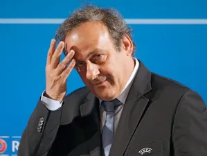 Platini también es suspendido 90 días por la FIFA