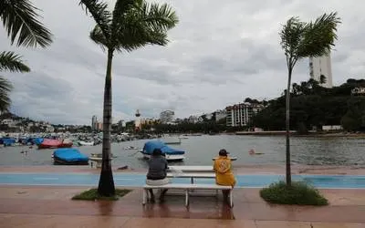 ‘Rick’ se degrada a depresión tropical; dejará lluvia en Guerrero y Michoacán