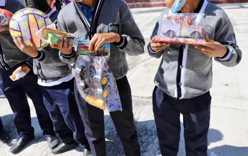Entrega de juguetes SMDIF Puebla y Bachoco
