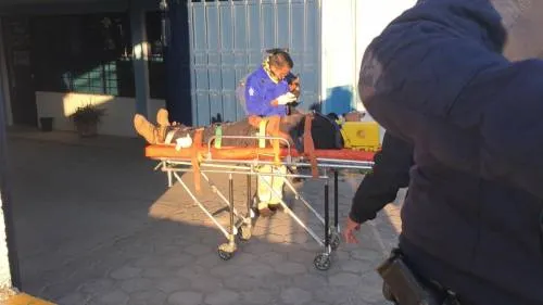 Intendente lesiona a ladrón al impedir robo en bachiller de la Unidad Habitacional Mateo de Regil