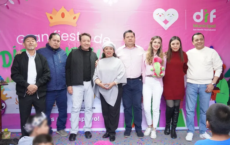 En Texmelucan, más de 3 mil niños y niñas recibieron juguetes de Dia de Reyes