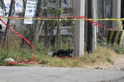 Hallan restos humanos en bolsas en calles de San Pablo Xochimehuacán