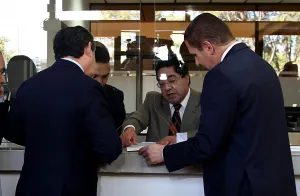 Seguiré con mi labor como gobernador mientras resuelven apelación: RMV