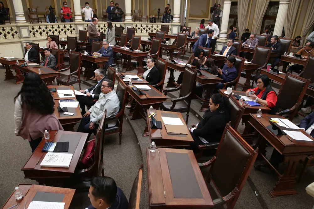 El arte de la política desde dos lupas distintas