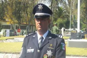 Policía chupaductos gana amparo a la Fiscalía del Estado