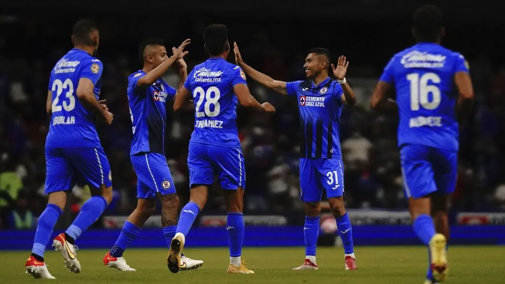 Cruz Azul recibe un partido de veto por el grito homofóbico