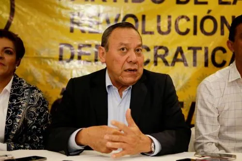 Bancadas de Morena están actuando en Congresos como “nuevos ricos en la política”: Jesús Zambrano