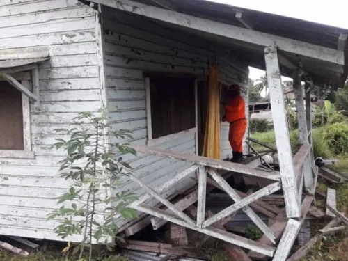 Sismo en Panamá deja daños en casas, supermercados y hospital