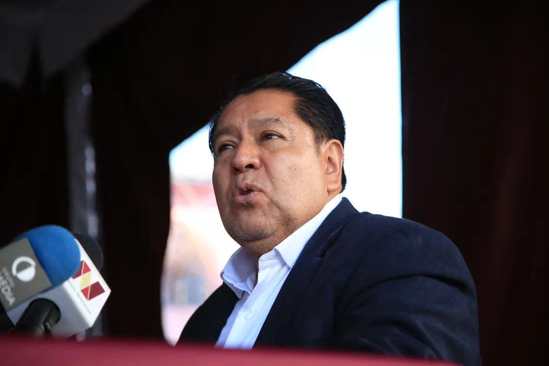 Los Tres Entierros de un ex Funcionario Infeliz