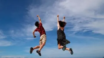 Celebra con una gran sonrisa este Día Internacional de la Felicidad