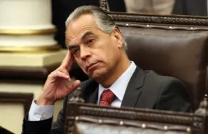 Crónica de una unción anunciada