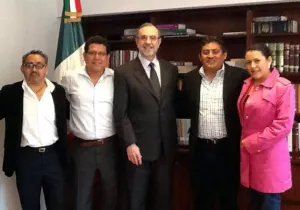 Ernesto Leyva se reúne con el cónsul de Nueva York por tema de Sandy