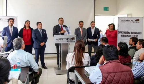 Auditoría Puebla capacita a autoridades municipales electas de la coalición Juntos Haremos Historia