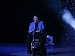 Tony Flores, una vida entregada a la comedia