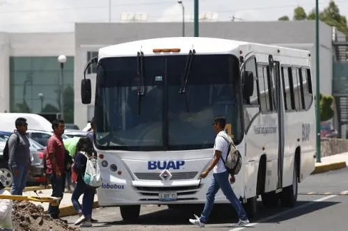 Camión de Transporte Universitario de  la BUAP fue asaltado