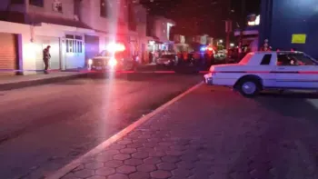 Armado con una pistola de plástico, intentó robar una camioneta en Tochtepec y terminó linchado