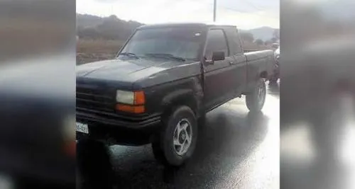 Roban camioneta con menor adentro en Tepeaca