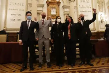 Se van regidores en busca de nuevos cargos, toman protesta los suplentes