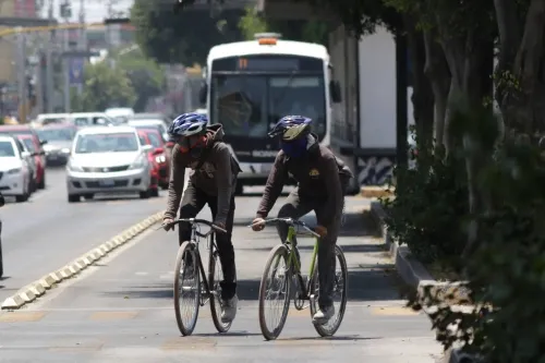 Carril de RUTA es más seguro que las ciclopistas para los que conducen bicicletas