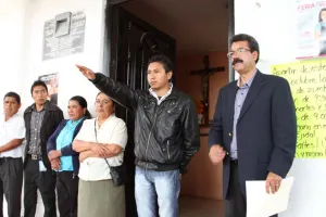 Rinde protesta nuevo auxiliar de La Resurrección