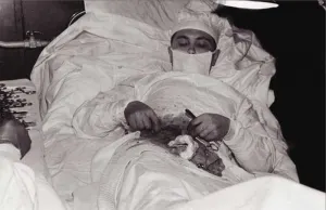 Doctor salva su vida al practicarse una autocirugía