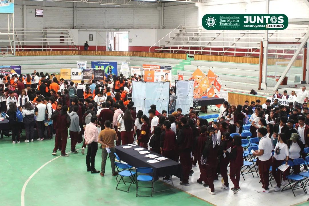 Con gran participación de estudiantes, se lleva a cabo la Expo Becas Universitarias en Texmelucan