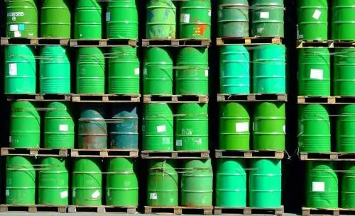 Petróleo mexicano rebasa 5.40 dólares precio fijado para este año
