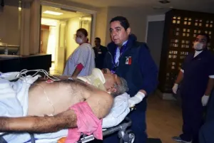 Encubiertos vigilan seguridad de Mireles en hospital
