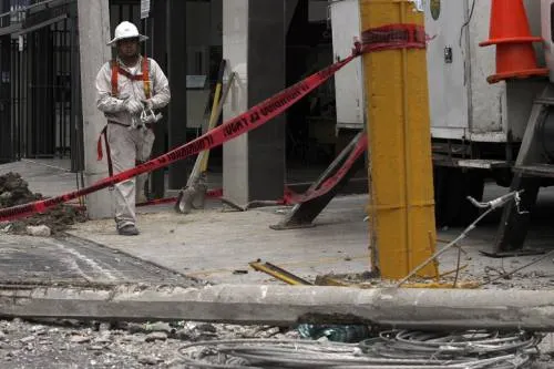 Exigirá Ayuntamiento a empresas recojan cables que dejan sueltos en la calle: Arabián