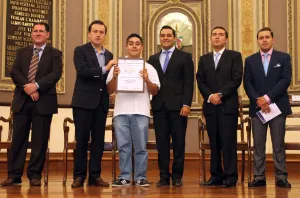 SEP e IPJ entregan Premio Estatal de la Juventud 2015