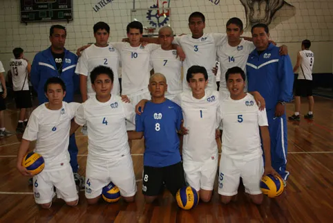 Inician con victoria contundente Borregos juveniles en voleibol