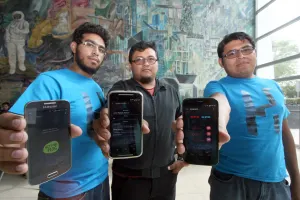 Alumnos BUAP galardonados en HackCDMX