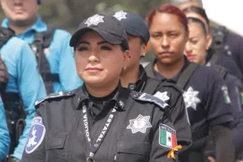 Policías estatales portarán cámaras portátiles como parte de la vigilancia de la Feria de Puebla