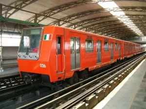 Este viernes arrancó alza en boletos del Metro