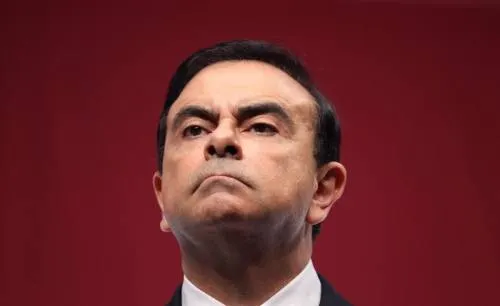 Niegan fianza a Carlos Ghosn; seguirá detenido