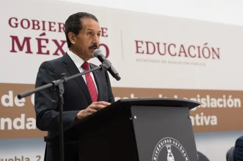 Cuando todos hagamos nuestro el éxito de la educación, vislumbraremos un México más justo: AEO