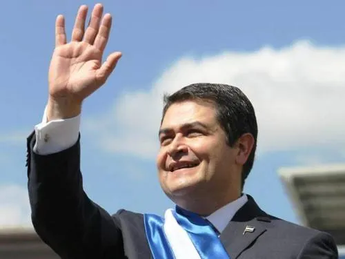 Presidente hondureño aventaja en primeros recuentos de primarias en Honduras