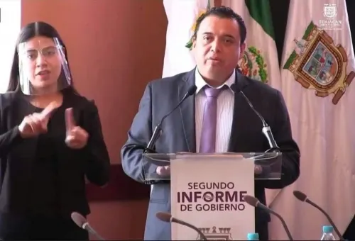 Edil suplente de Tehuacán entrega simbólicamente la cuidad a Dios