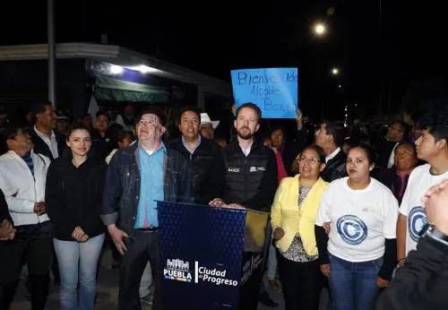 Con nuevas luminarias en San Francisco Totimehuacan se mejora la seguridad y movilidad