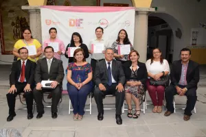 Entregan DIF de San Pedro y UPAEP aparatos auditivos