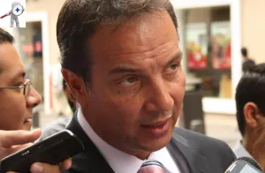 Prohibido que choferes de línea Periférico cobren pasaje: SIT