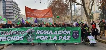 En Chile, manifestantes piden regular el consumo del cannabis